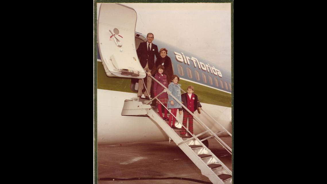Eli Timoner, founder of Air Florida, is pictured with his wife Elissa and children Rachel, Ondi and David in an undated photo.