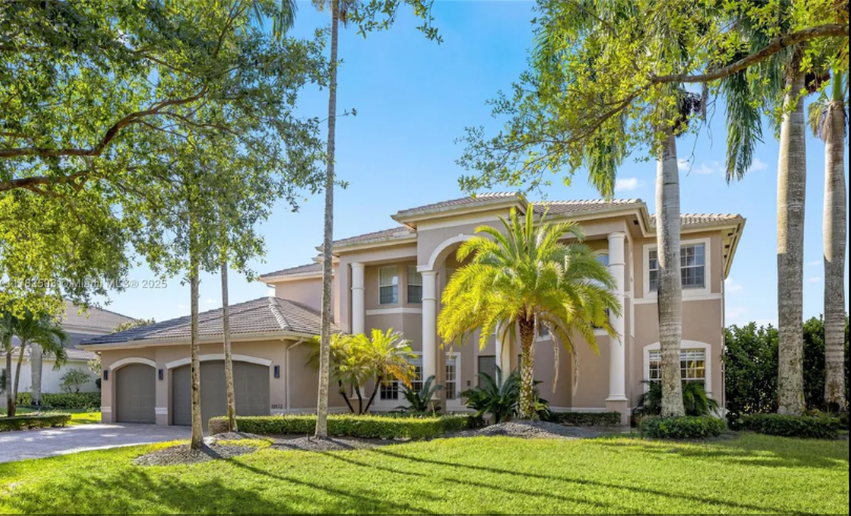 As per Broward County property records, Tua Tagovailoa bought his 5,076-square-foot spread for $1.65 million in 2020.