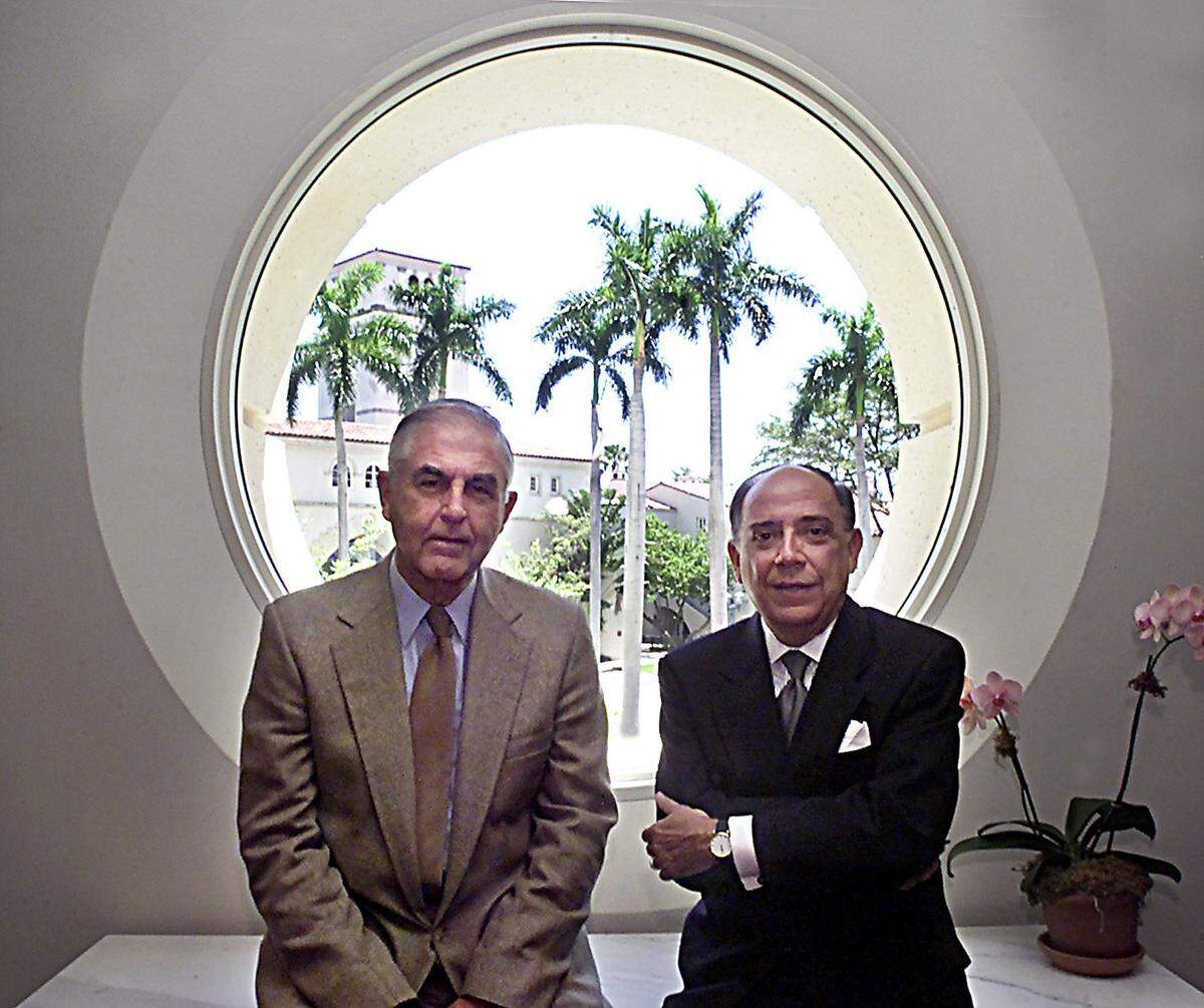 Architect Peter Spillis, left, and longtime business partner Hilario Candela, in 2001.