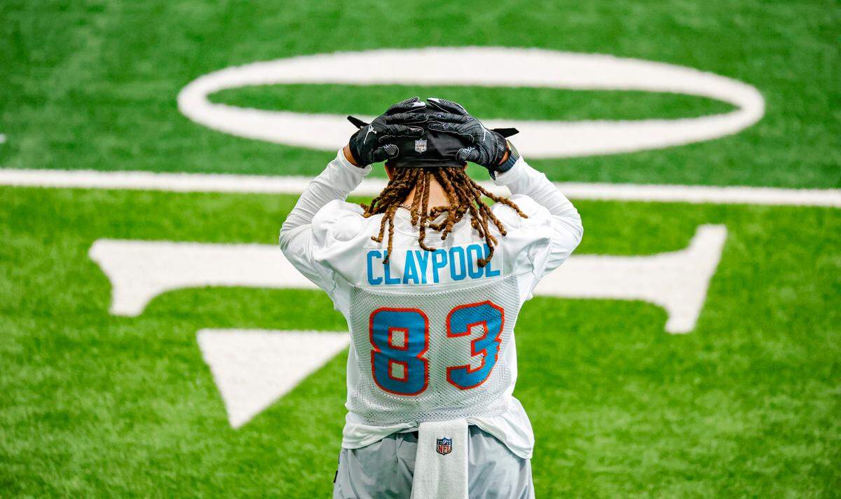 Miami Dolphins wide receiver Chase Claypool (83) is on the field during practice at the Baptist Health Training Complex in Miami Gardens on Wednesday, October 11, 2023.