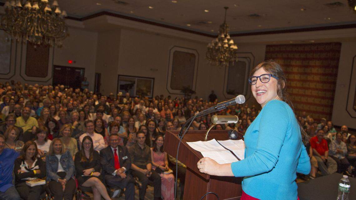 Actress and author Mayim Bialik speaks to a packed house at the Posnack JCC in Davie, Florida, in May 2015, for an event presented by Temple Beth Israel of Sunrise.