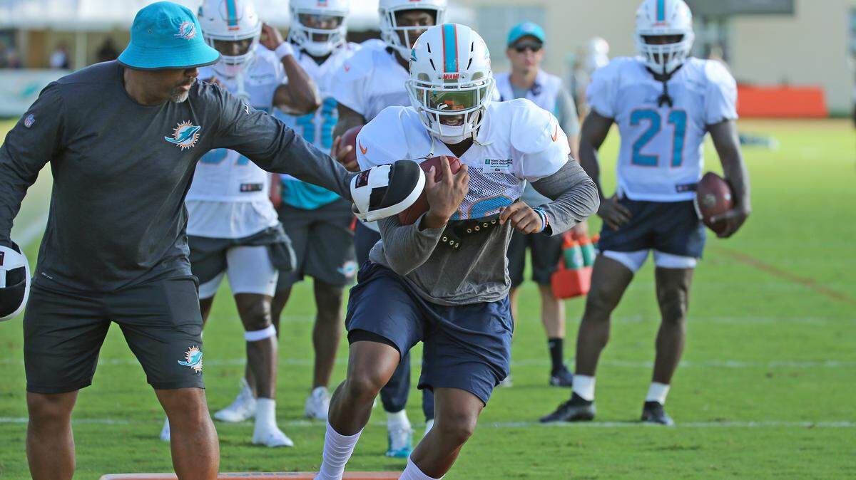 Miami Dolphins running back Kenyan Drake was back at practice Tuesday after being involved in a team fight Monday.