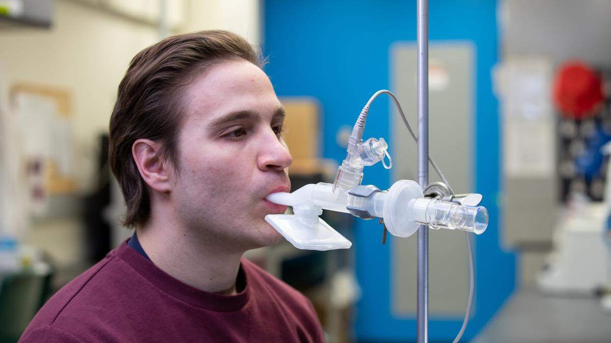 A new inhaled COVID-19 vaccine created in Canada may protect better than shots, researchers say.