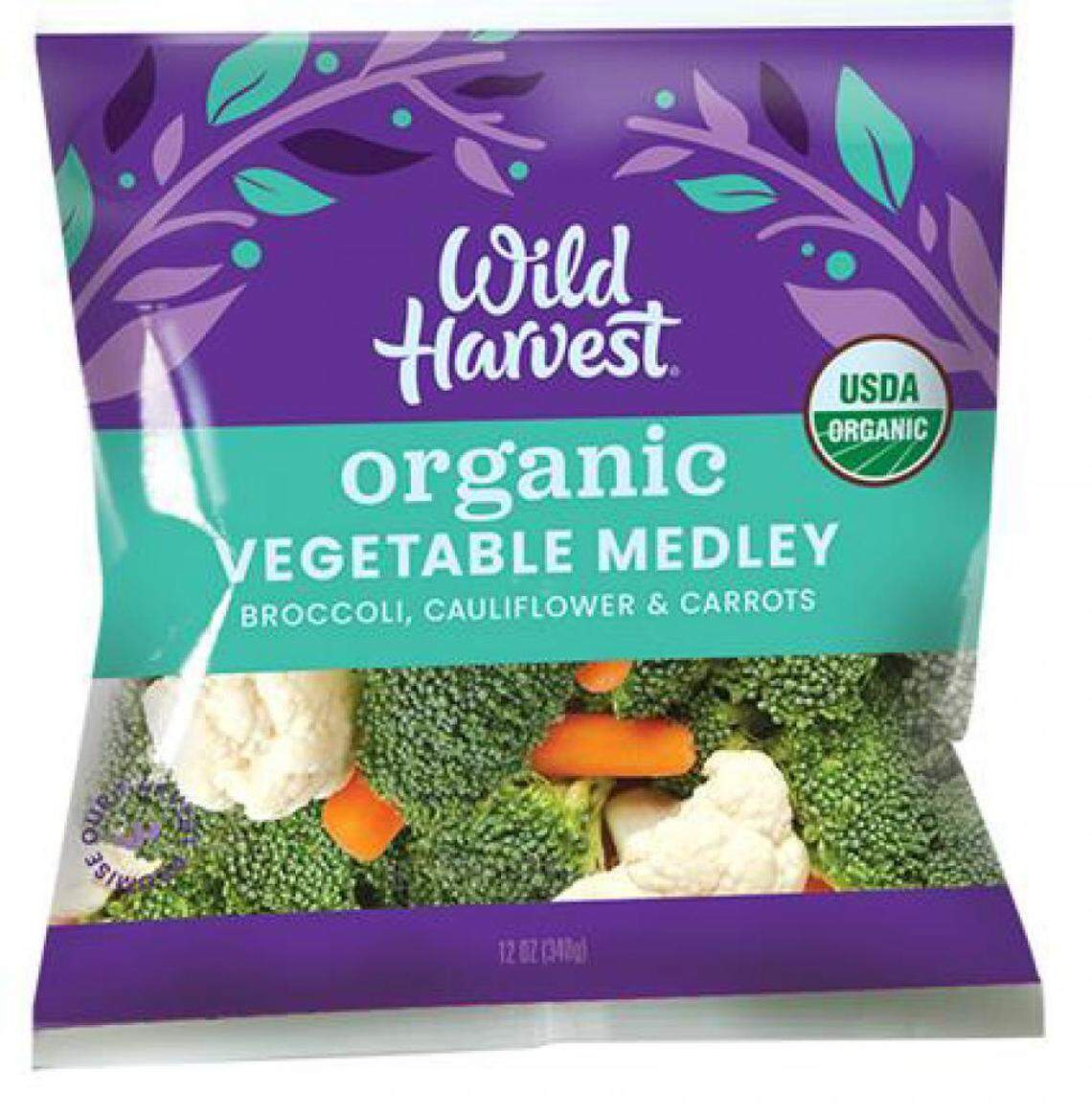 Wild Harvest Organic Vegetable Medley with broccoli, cauliflower and carrots.