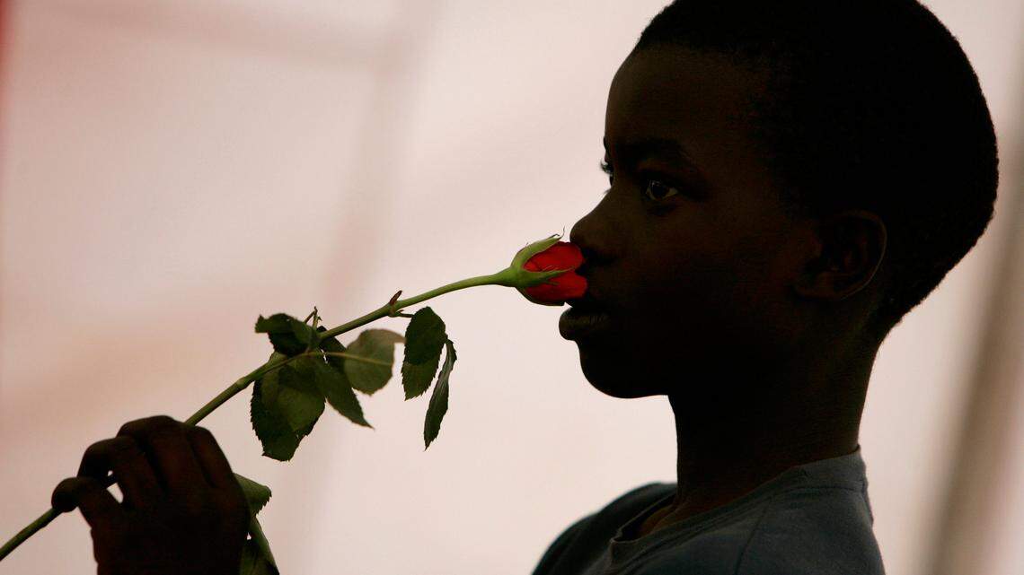 Estimates from the Washington University School of Medicine in St. Louis suggest between 700,000 and 1.6 million people in the U.S. are experiencing chronic smell loss or distortion because of COVID-19,