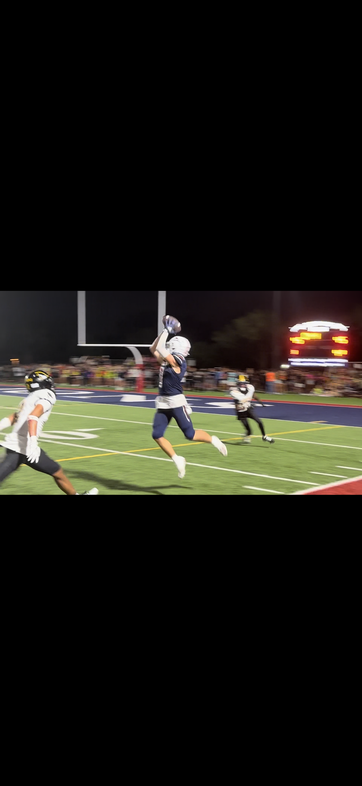 Chaminade receiver Jasen “J-Roc” Lopez hauls in a catch late in the fourth quarter during the Lions’ 48-45 win over Plantation American Heritage. Lopez caught 11 passes for 243 yards.