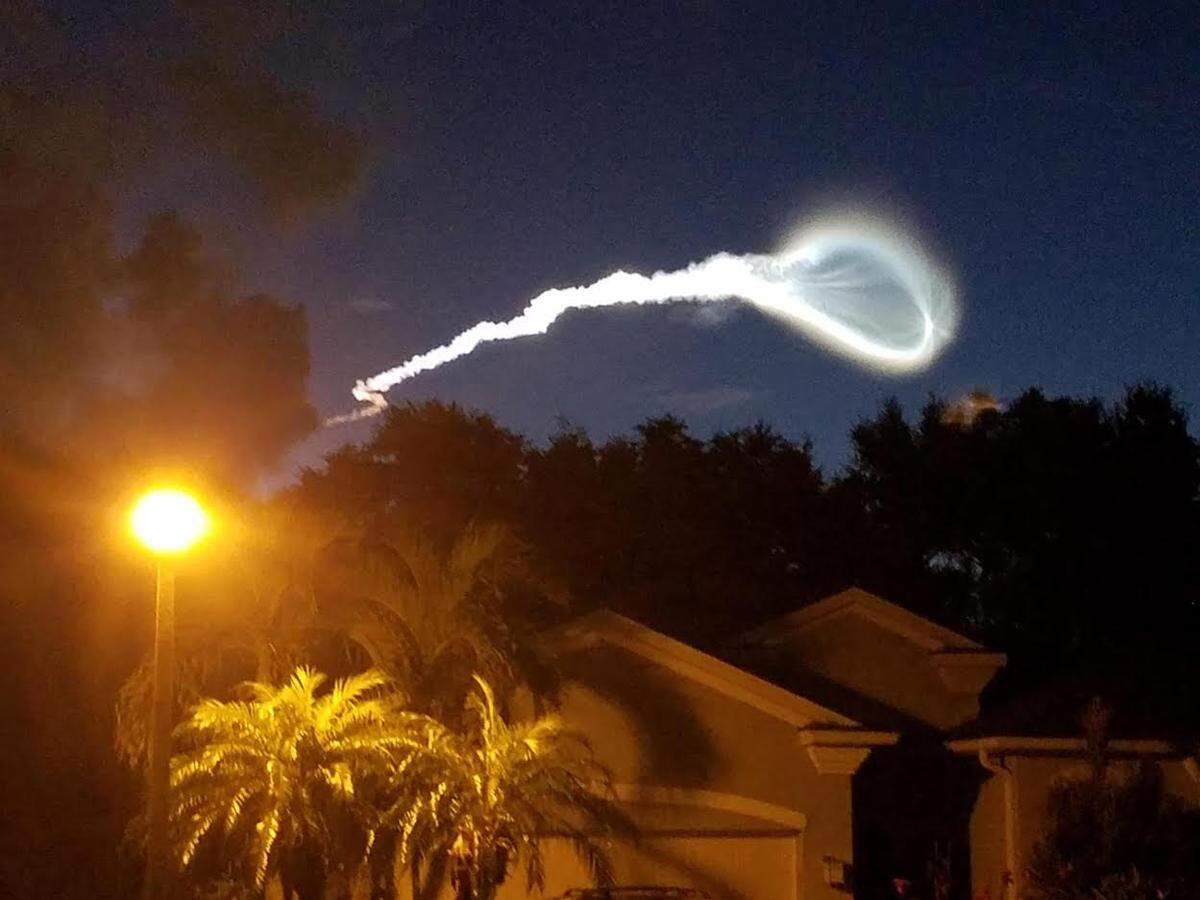 Darlene Goff took a picture of the Atlas V lighting up Bradenton’s sky early Thursday morning in a cool blue shade.