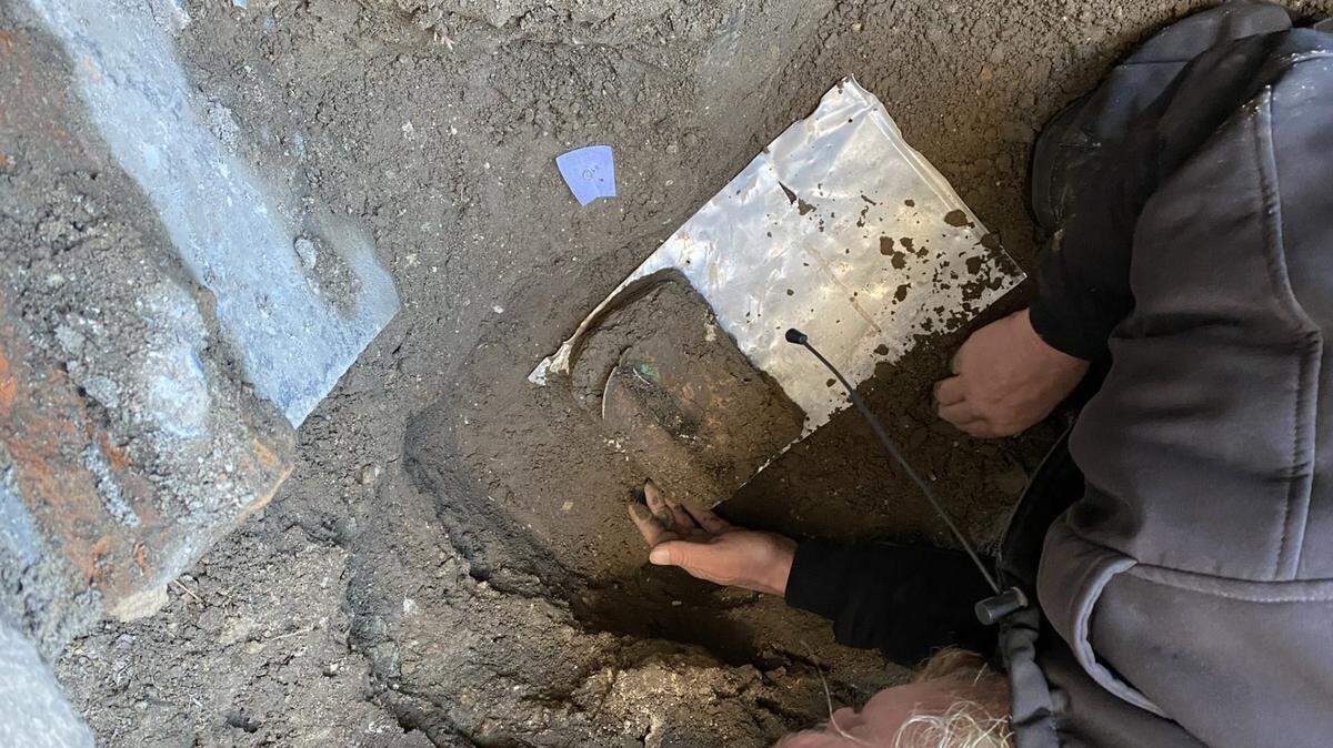 Archaeologists discovered a medieval cemetery during building renovations in Hungary.