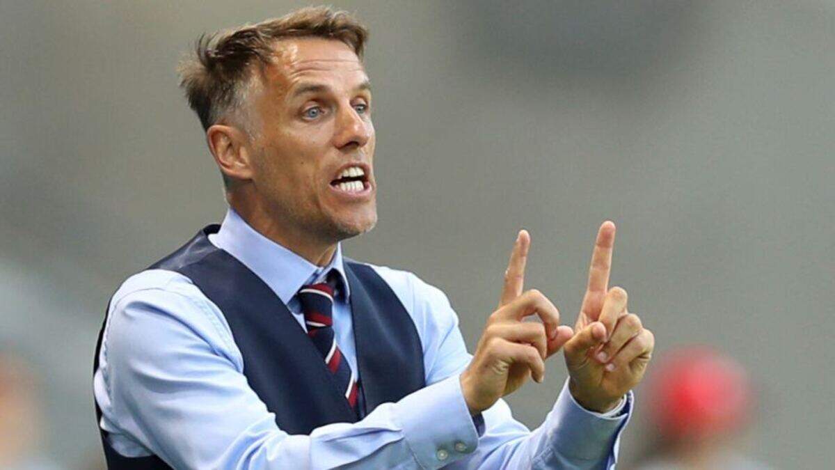 Phil Neville puede dejar de ser en breve el entrenador de la selección nacional femenina de Inglaterra para convertirse en el técnico del Inter Miami este 2021.