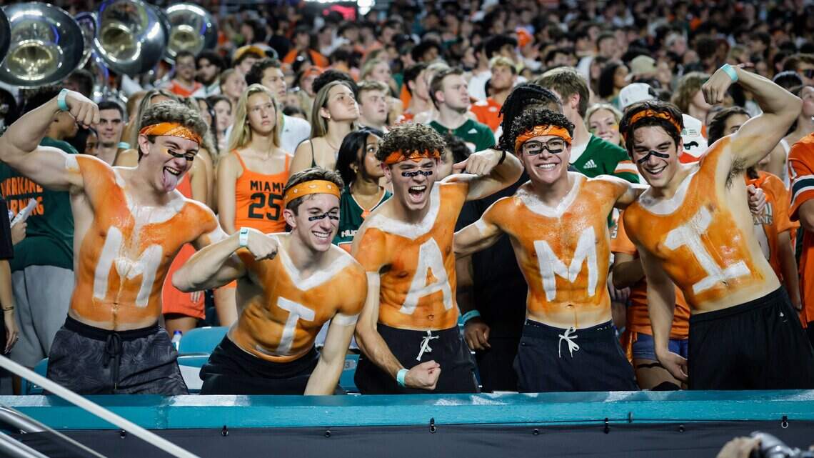 Live updates: No. 6 Miami Hurricanes vs. Central Michigan Chippewas