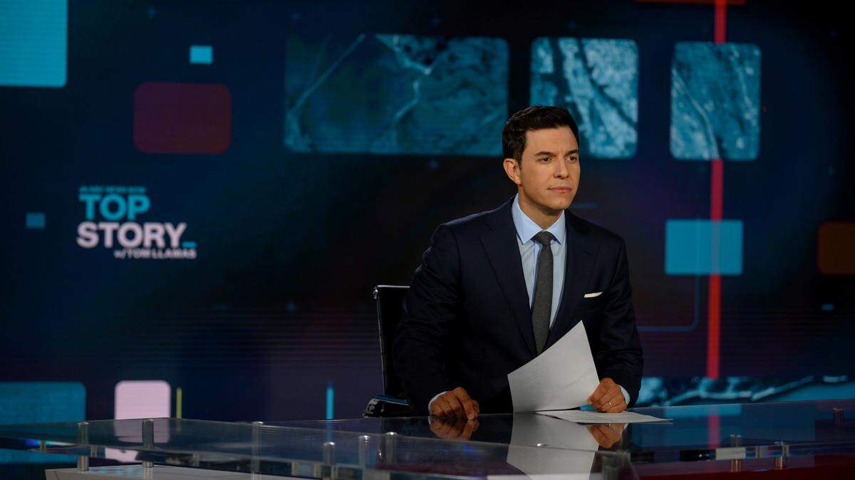 Tom Llamas on the ‘Top Story’ set