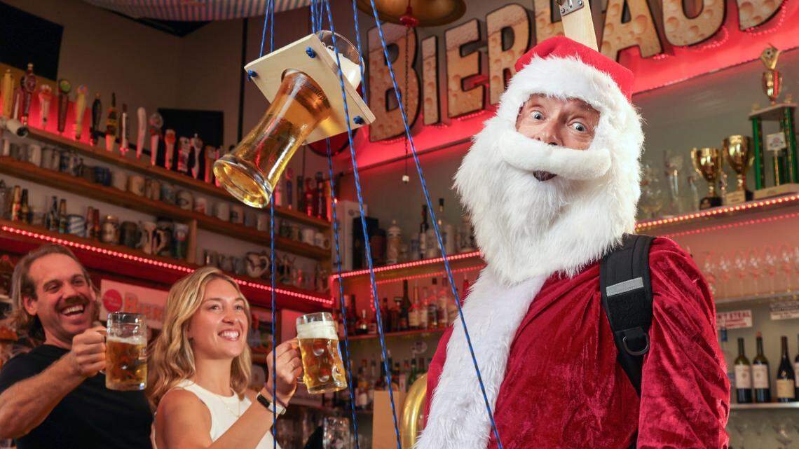 From edible tarantulas to a squirrel wallet: Here’s Dave Barry’s 2023 holiday gift guide