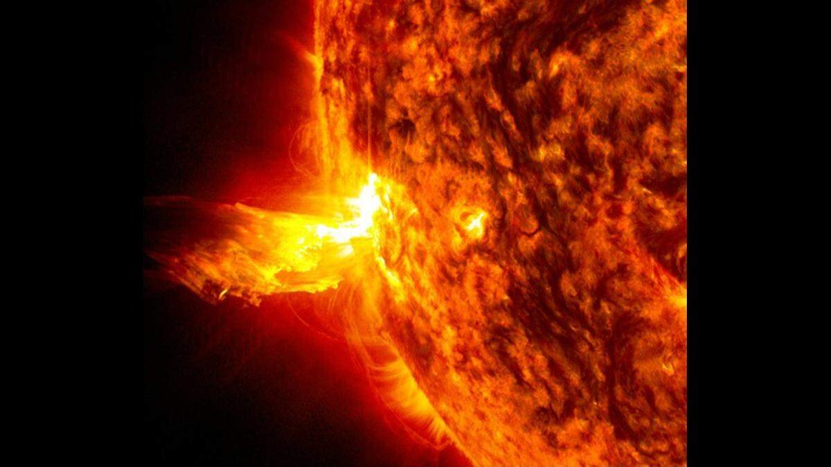 On Dec. 24, NASA’s Parker Solar Probe will fly 3.8 million miles above the solar surface, the closest solar approach in history, scientists say.