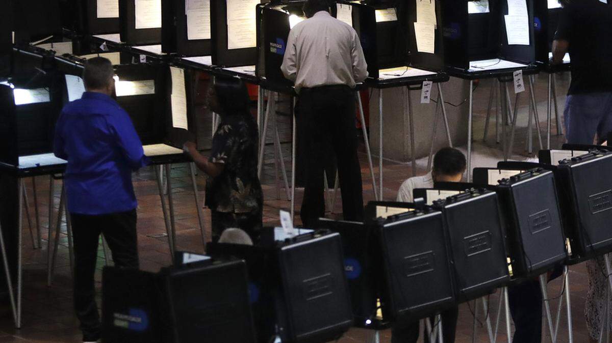 Former Miami-Dade School Board member says voters, not the Legislature should decide how long a board member can serve.