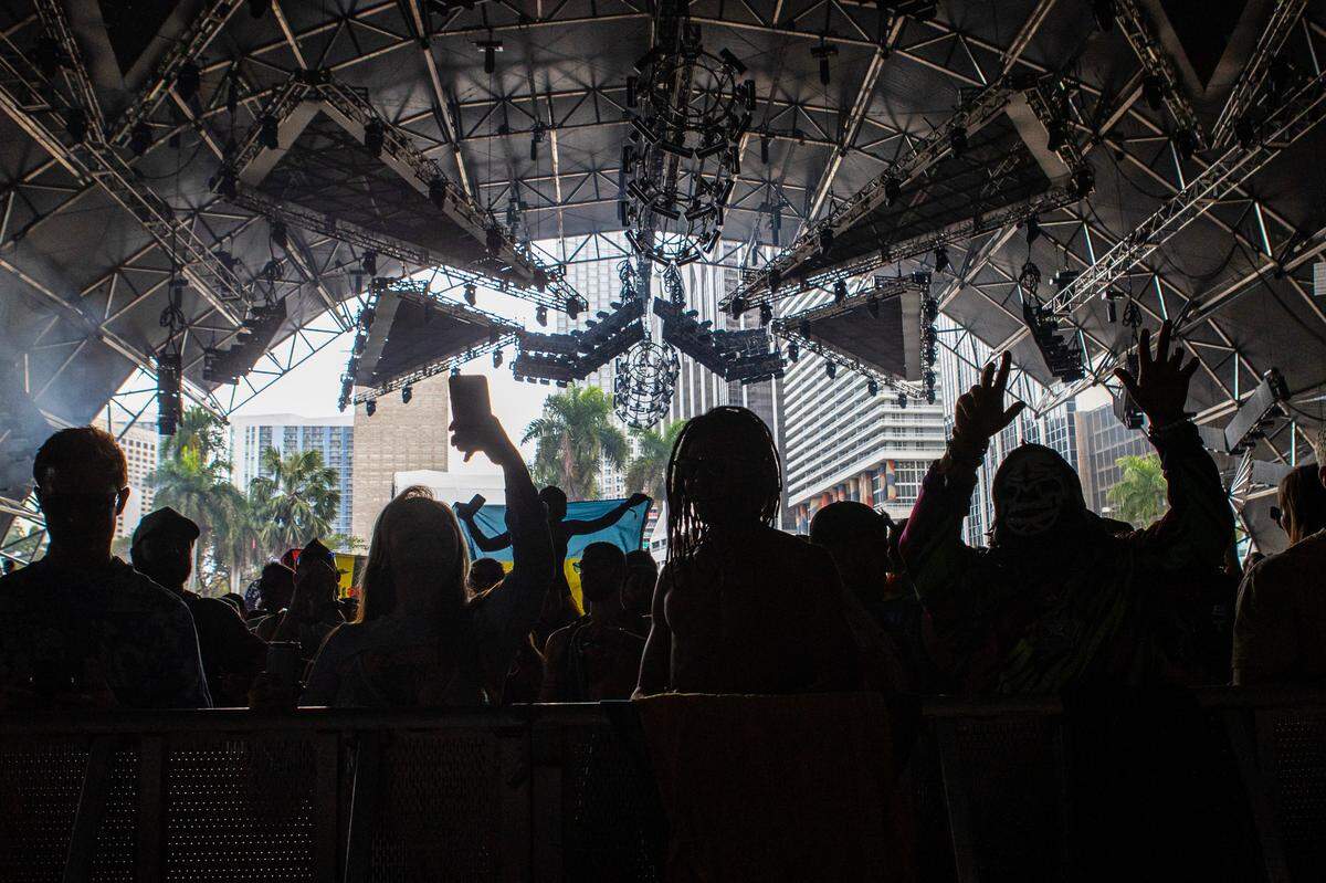 Festival goers react to the music during Day 2 of Ultra 2024 at Bayfront Park in Downtown Miami on Saturday, March 23, 2024.