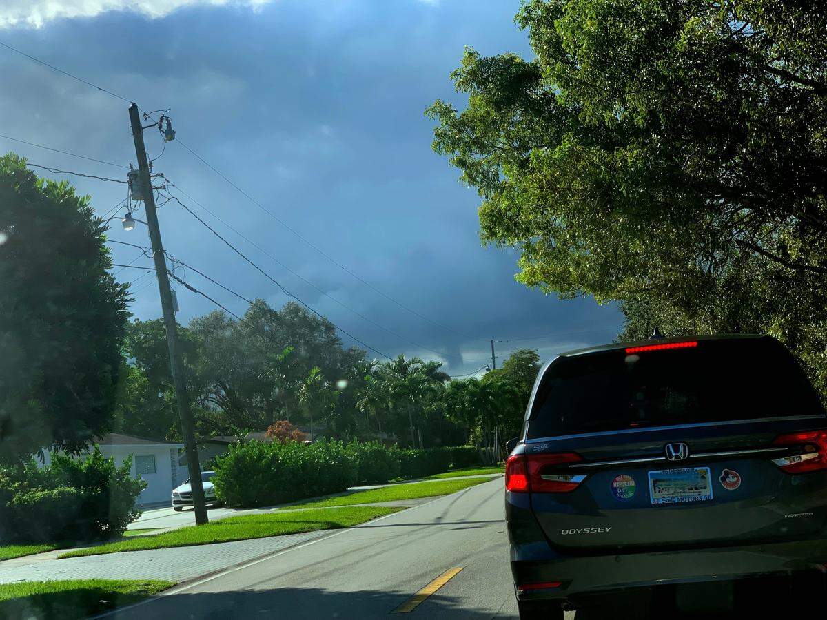 This ominous looking sky in a neighborhood near Pinecrest on Nov. 16, 2022, could be mirrored over the weekend in South Florida. The National Weather Service in Miami forecasts rain Sunday and Monday, Nov. 19-20, ahead of Thanksgiving Day.
