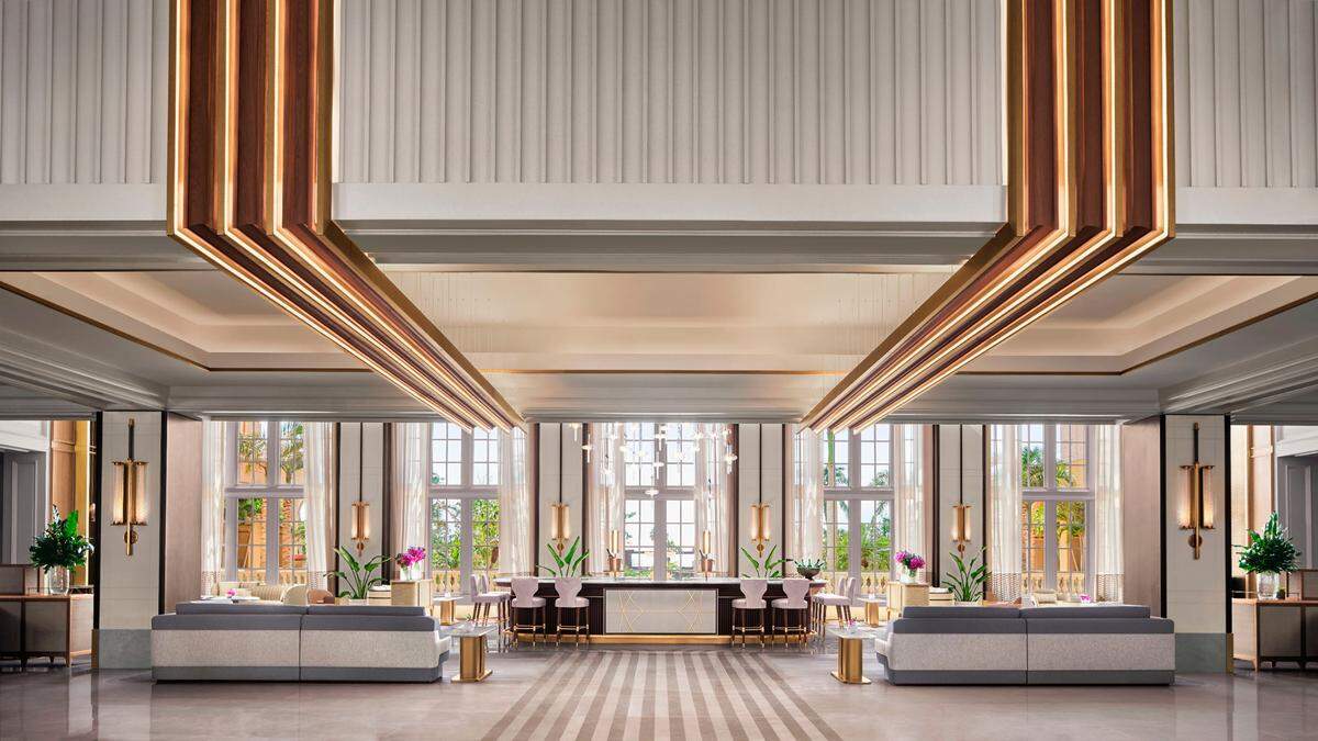 Add The Ritz-Carlton in Naples to your NYE itinerary.