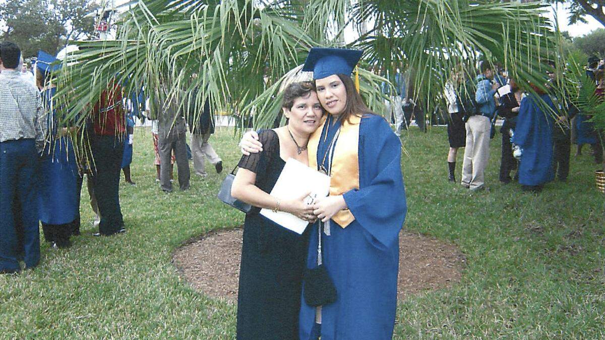 Norma Borgono and Urpi Ríos, mother and daughter, celebrate Ríos' graduation.