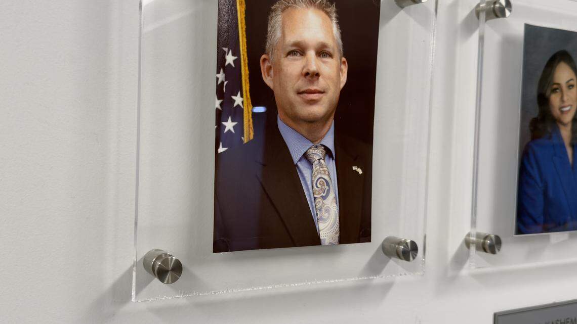 Can this Broward town commission vote its mayor out? A judge will decide