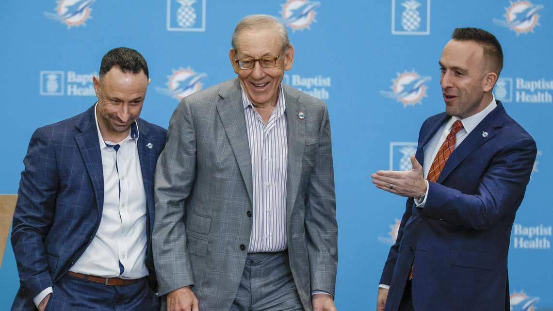 Kelly: Dolphins must dig franchise out of a financial mess this offseason | Opinion