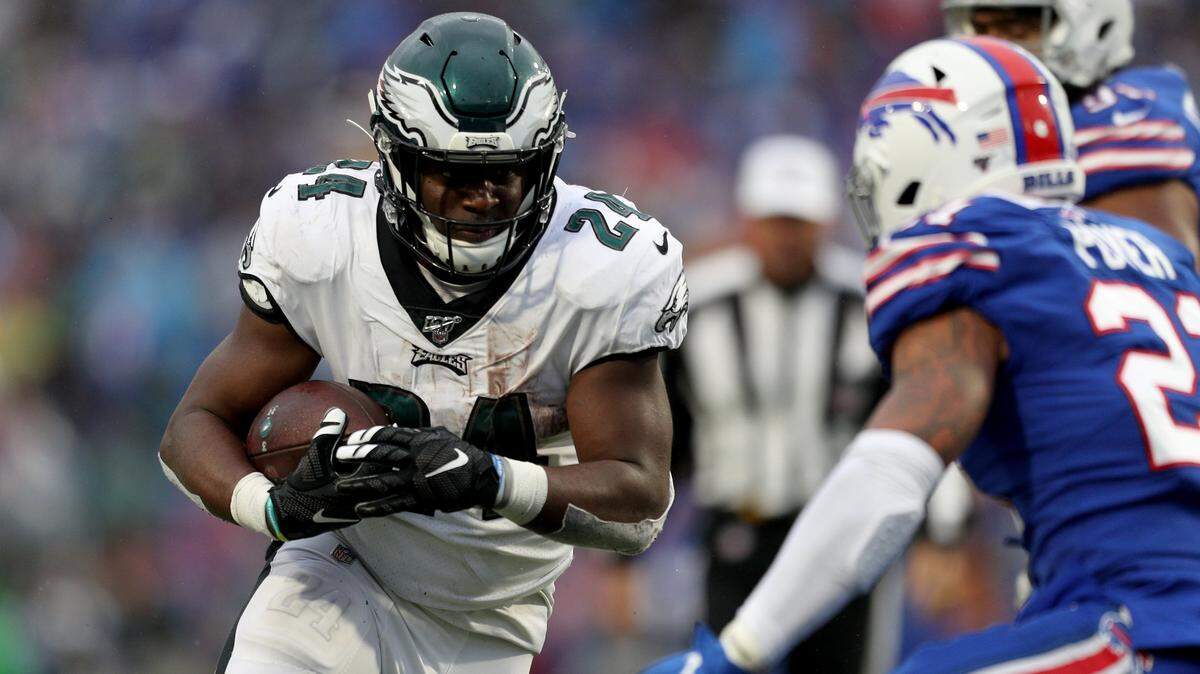 ORCHARD PARK, NEW YORK - OCTOBER 27: Jordan Howard #24 of the Philadelphia Eagles runs the ball during the fourth quarter of an NFL game against the Buffalo Bills during the second half of an NFL game at New Era Field on October 27, 2019 in Orchard Park, New York. (Photo by Bryan M. Bennett/Getty Images)