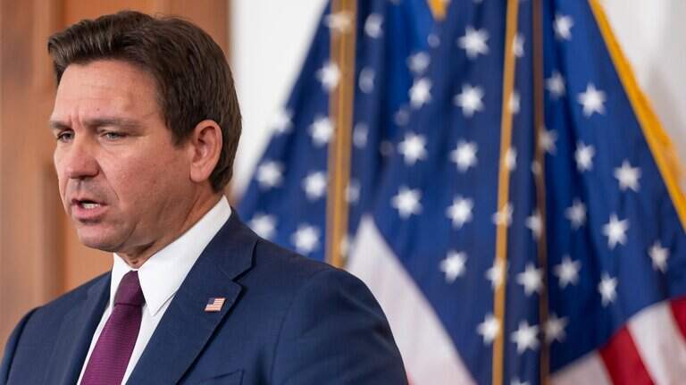 DeSantis quiere eliminar los impuestos a la propiedad. ¿Es realista?