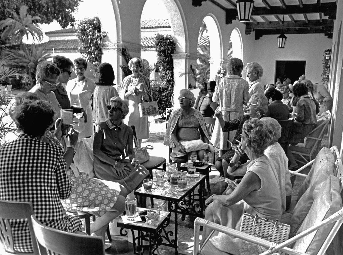 A women’s luncheon at the Indian Creek Country Club in 1968.