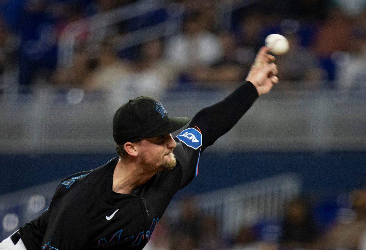 Miami Marlins starting pitcher Braxton Garrett (29) pitches during the second inning of a baseball game against the Los Angeles Dodgers on Thursday, Sept. 7, 2023, at loanDepot Park in Miami.