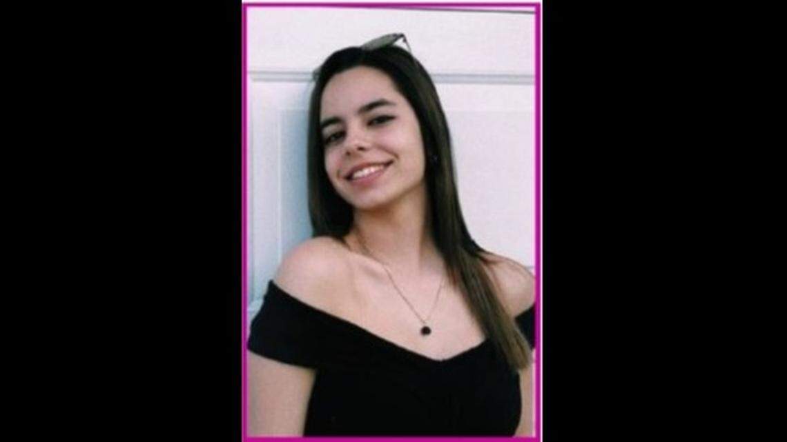 Ana Alvarez-Hernandez