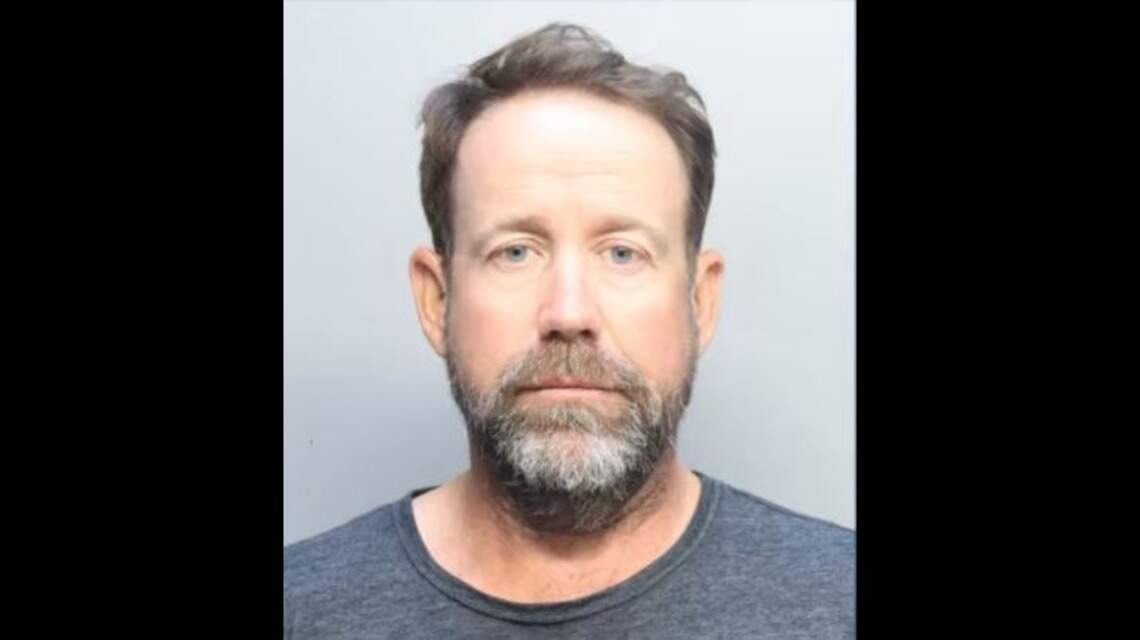 Former PGA Tour golfer from Miami accused of battery and robbery against his wife