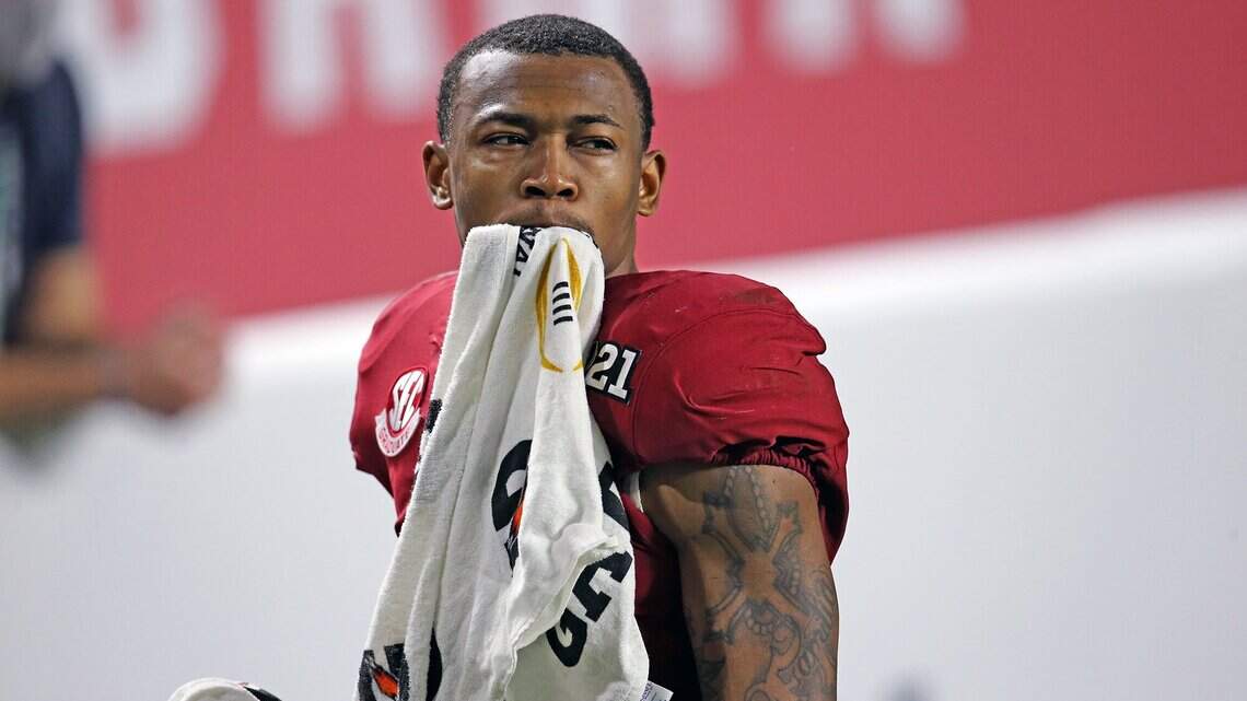 DeVonta Smith prefers Mac Jones over Tua Tagovailoa. Does that drop his Dolphins grade?