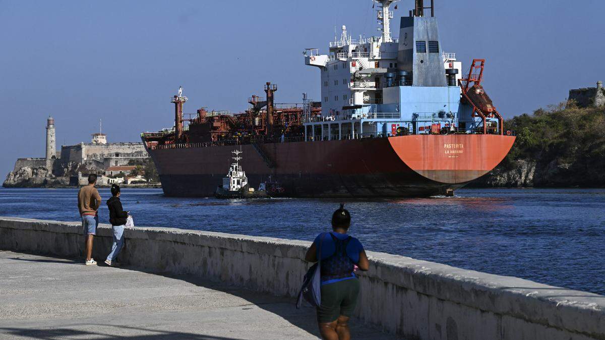 The Cuba-flagged LPG/chemical tanker Pastorita leaves Havana Harbor on Feb. 26, 2026. 