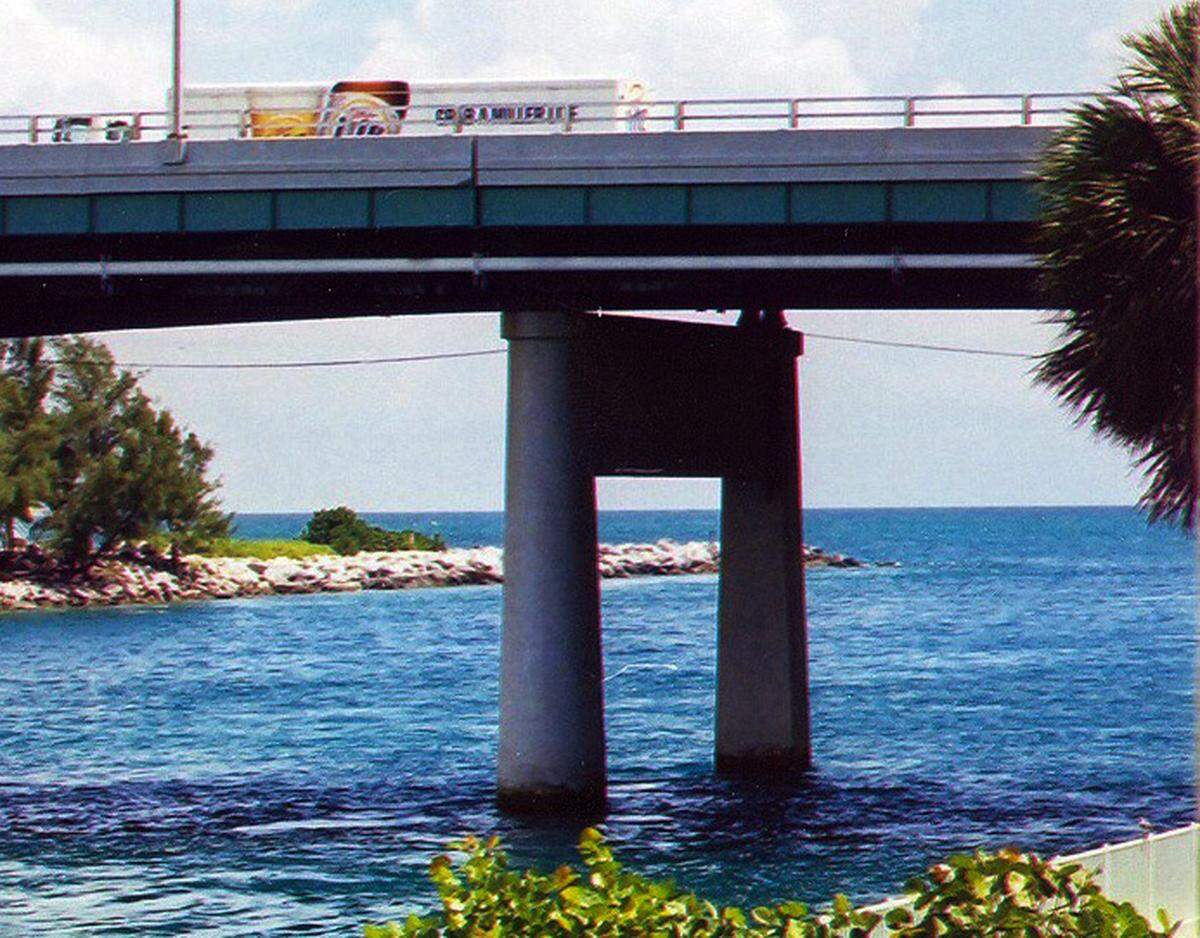 The Haulover Inlet Bridge in 2003.