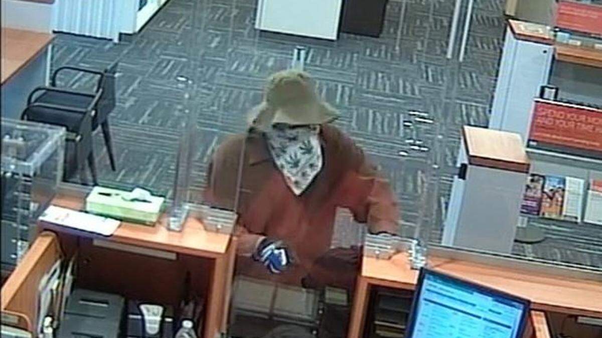 The “Cover-Up Bandit” at a PNC Bank branch in Delray Beach