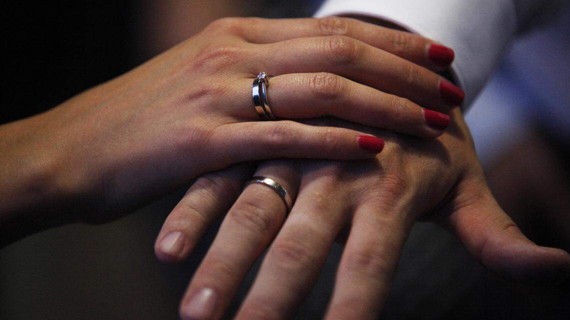 Who all can legally perform marriages in South Carolina?
