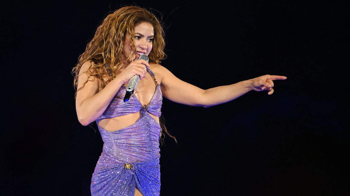 Colombian singer Shakira performs during her "Las mujeres ya no lloran" world tour at Velez Sarsfield stadium in Buenos Aires on December 8, 2025. (Photo by Luis ROBAYO / AFP via Getty Images)