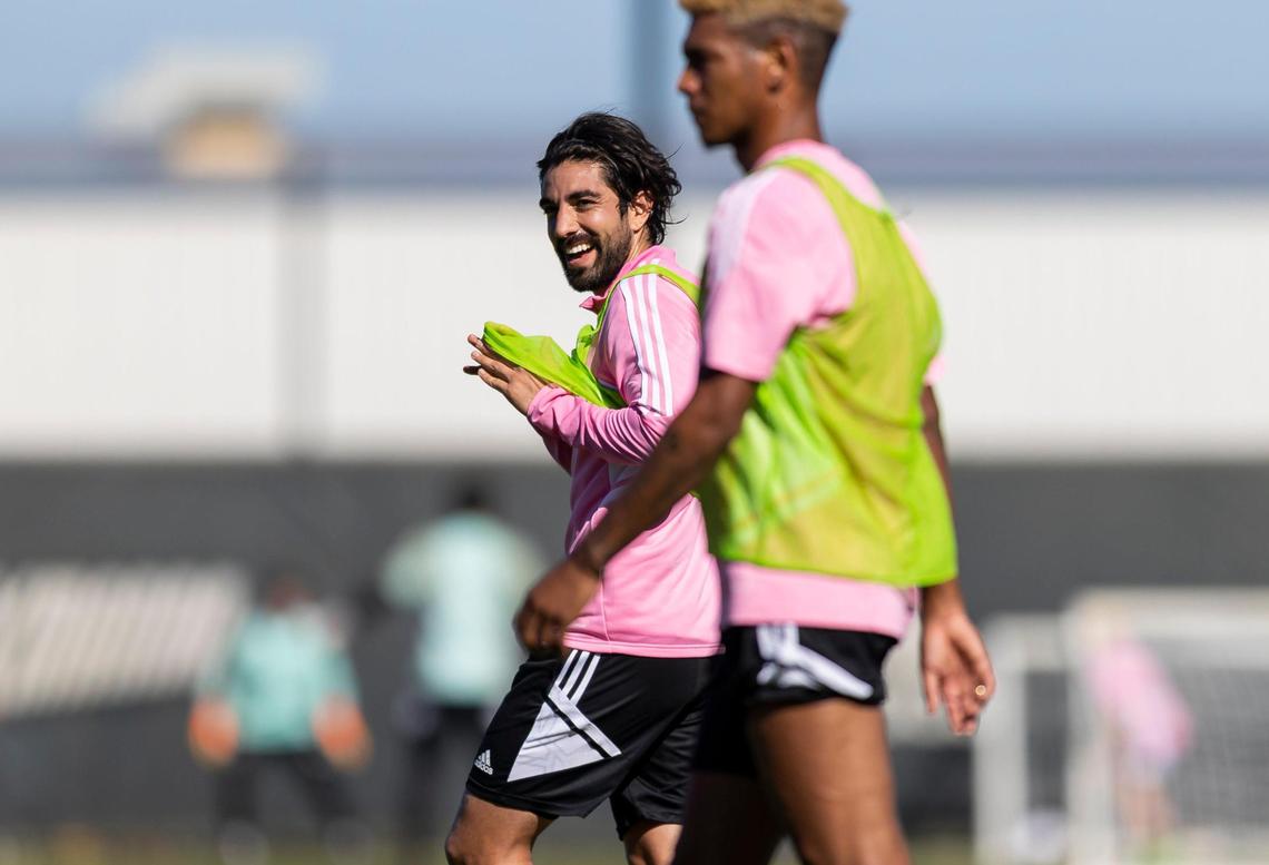 Inter Miami midfielder Rodolfo Pizarro, center, reacts during a practice session at the Florida Blue Training Center on Monday, Jan. 9, 2023, in Fort Lauderdale, Fla.
