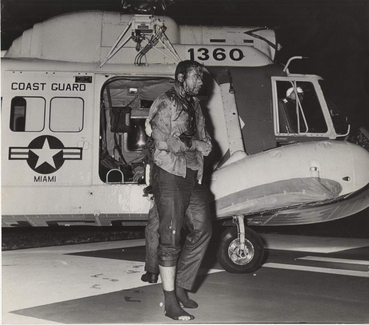 12/30/1972:  La primera víctima del accidente del vuelo 401 de Eastern Airlines llega al Palmetto General Hospital