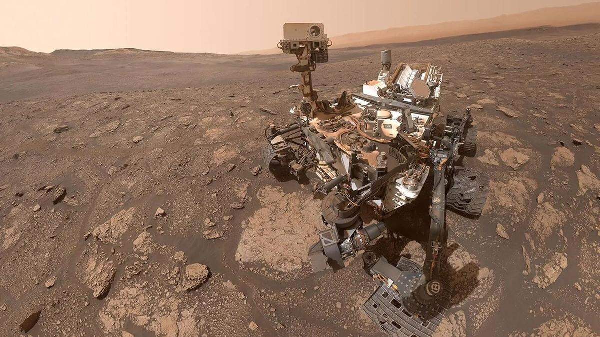 nasa curiosity rover mars selfie