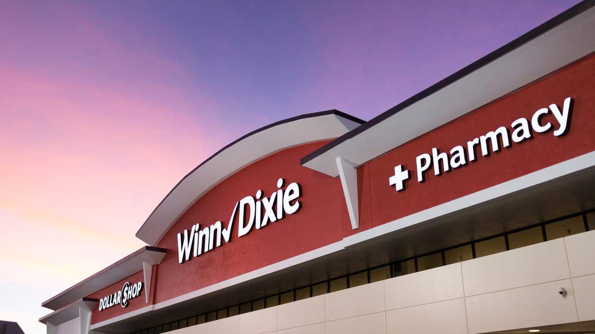 Children missing from Missouri were found inside a Winn-Dixie grocery store in Florida, cops say.