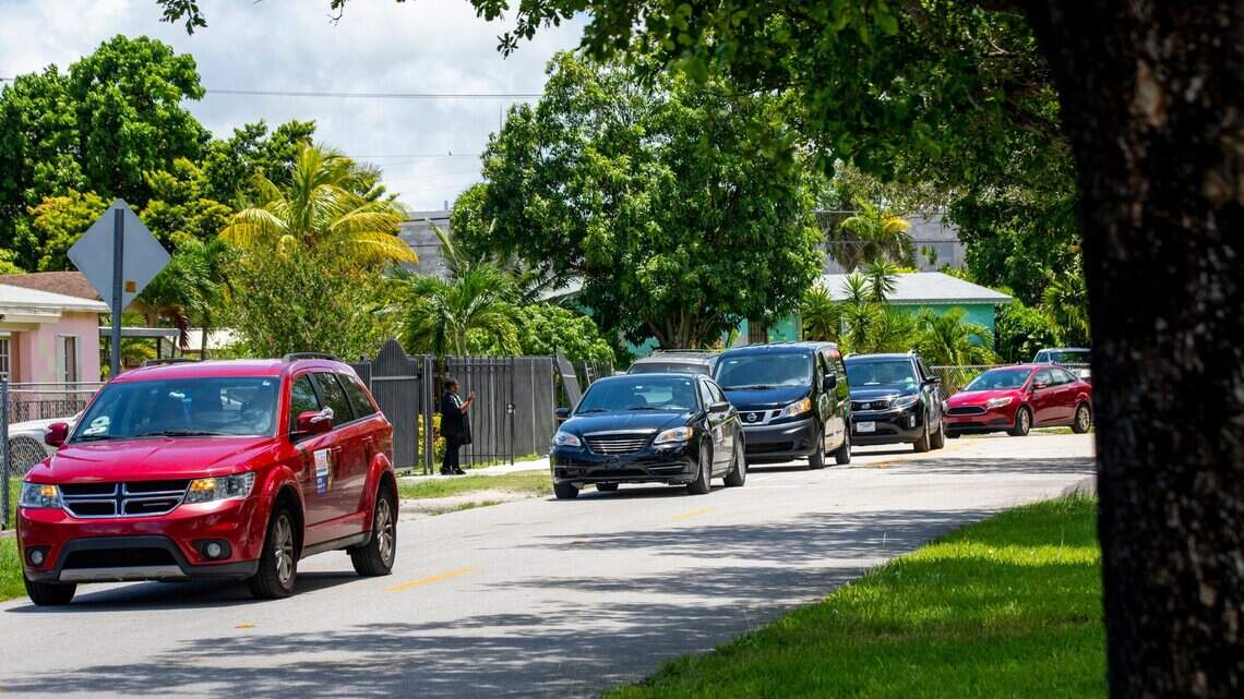 Hundreds join caravan through Miami-Dade to shine light on 2015 fatal police shooting