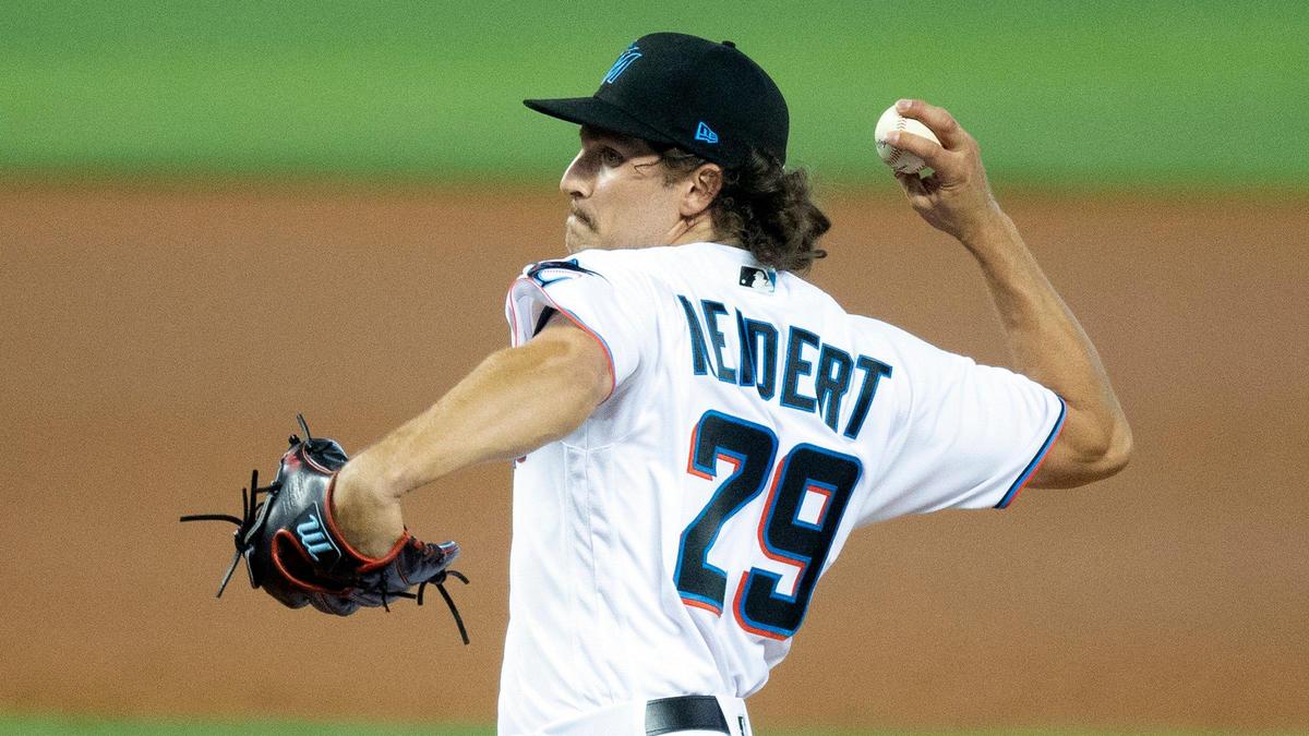 Miami Marlins pitcher Nick Neidert (29) pitches in the first inning at loanDepot park in Miami on Tuesday, April 20, 2021.