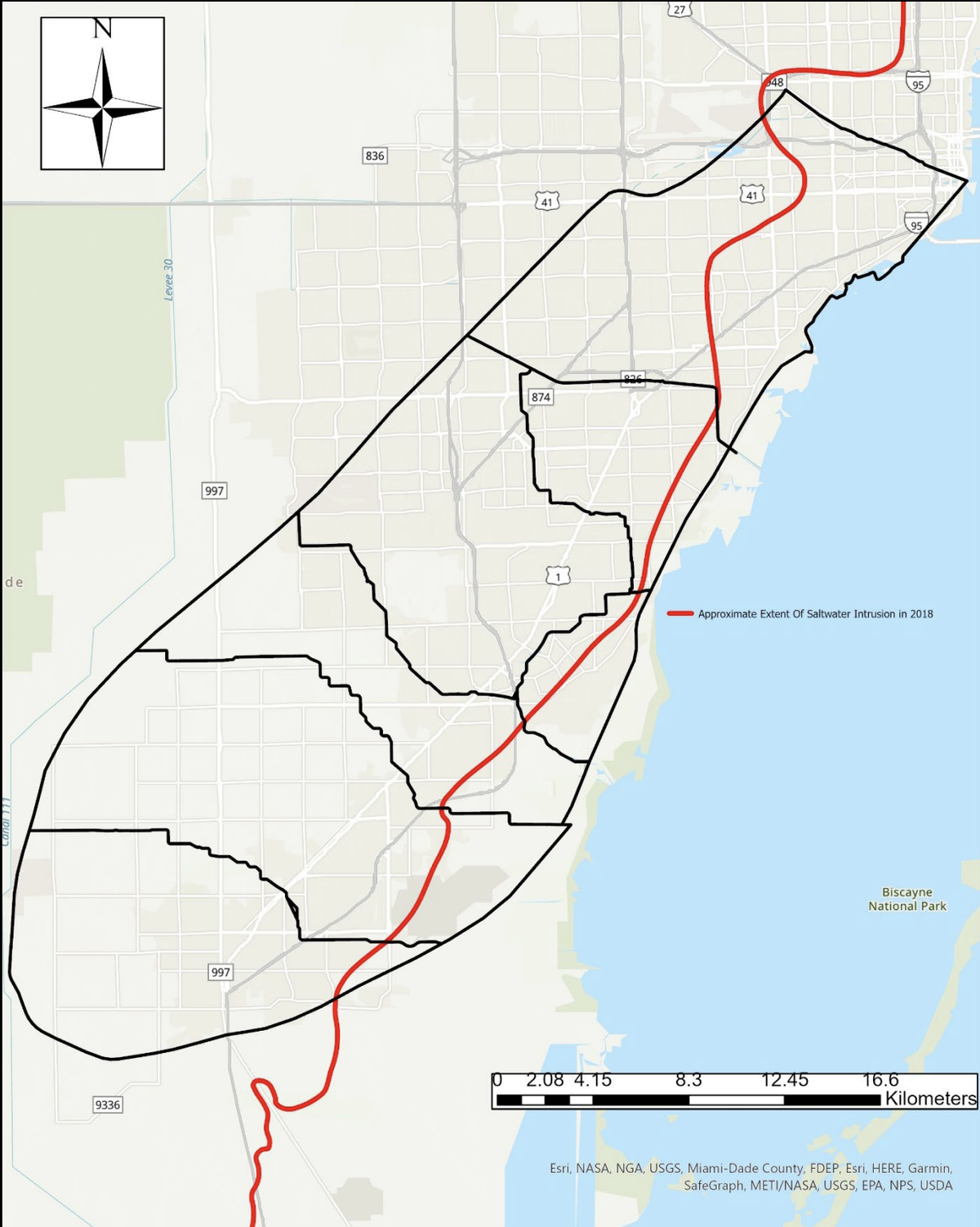Un mapa del informe sobre especies del Servicio de Pesca y Vida Silvestre de EEUU muestra la intrusión estimada de agua salada (línea roja) en el acuífero de Biscayne en el Condado Miami-Dade hasta 2018. El suministro de agua subterránea también es el hábitat del raro cangrejo de río de las cavernas de Miami.
