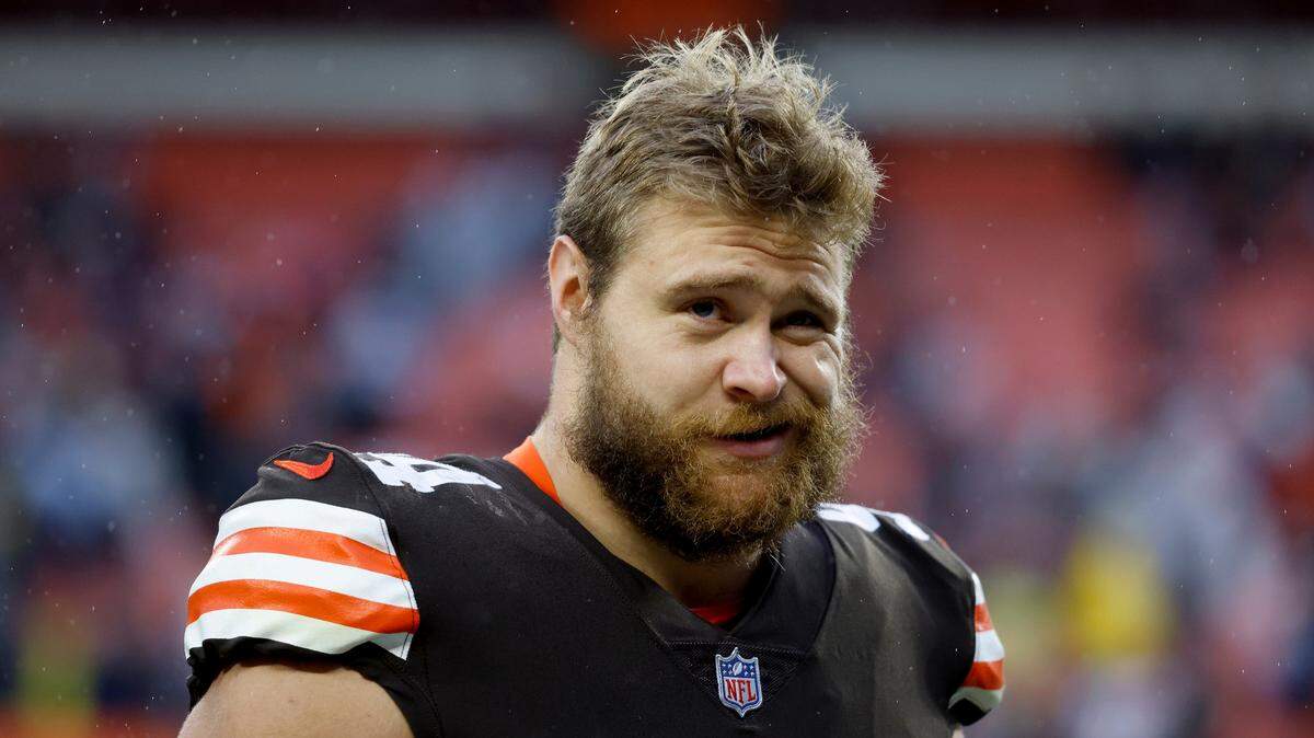 Cleveland Browns defensive end Porter Gustin (94) walks off of the field after an NFL football game against the Detroit Lions, Sunday, Nov. 21, 2021, in Cleveland. (AP Photo/Kirk Irwin)