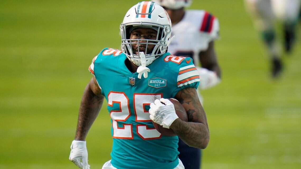 Miami Dolphins’ Brian Flores, Xavien Howard miss out on NFL’s biggest year-end awards