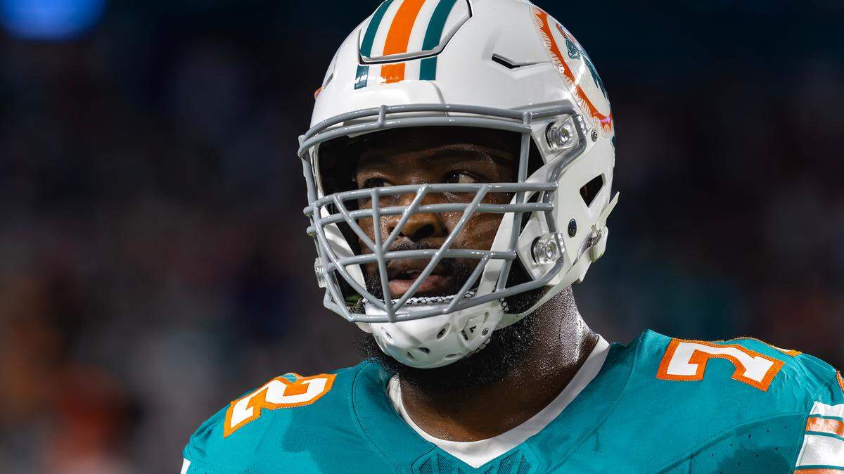 Miami Dolphins offensive tackle Terron Armstead (72) looks on in the first half of their NFL game against the Buffalo Bills at Hard Rock Stadium on Thursday, Sept. 12, 2024, in Miami Gardens, Fla.