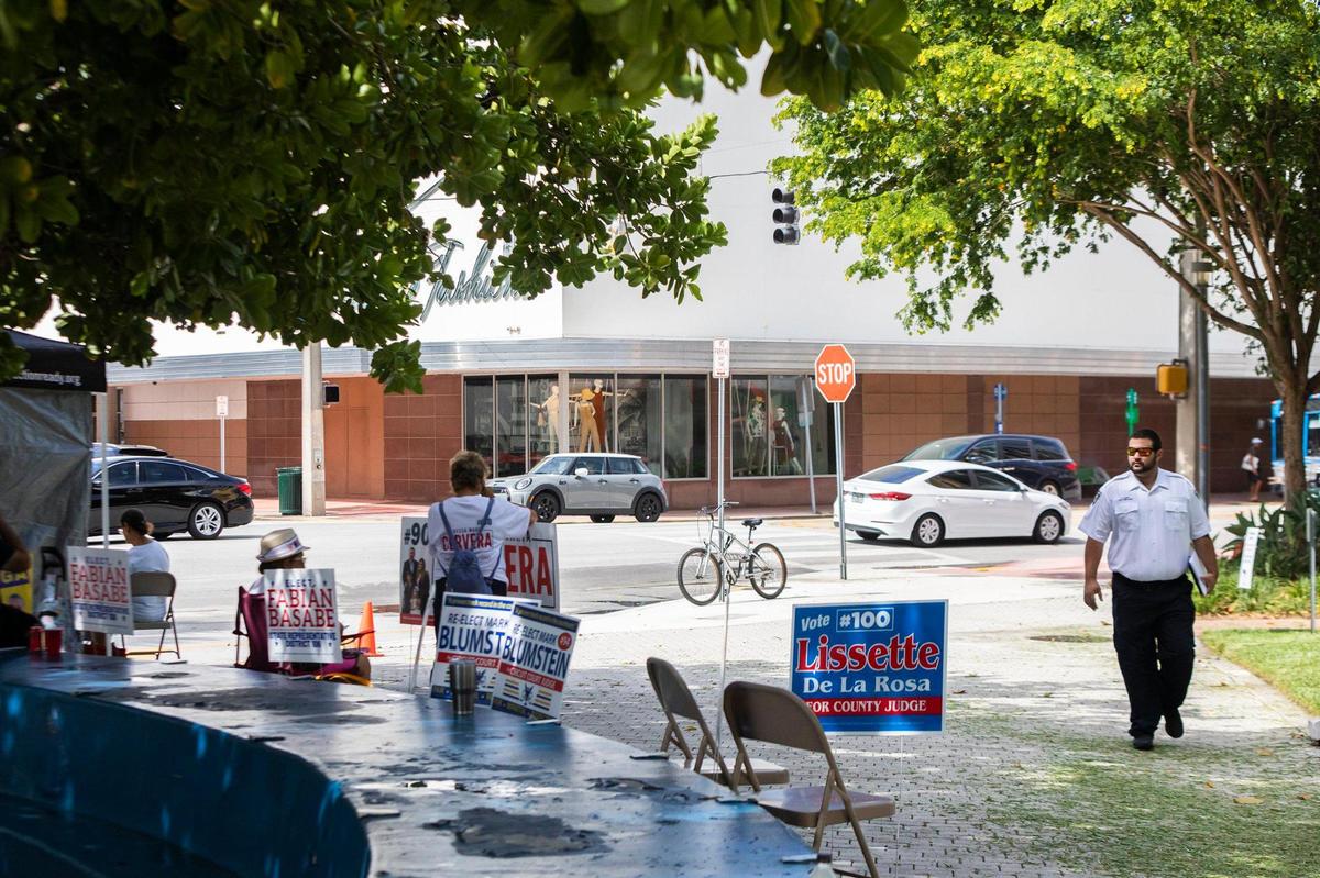 Early Election in Miami-Dade at the Elections Department in Miami Beach City Hall, 1700 Convention Center Dr. on Monday, Aug. 8, 2022.