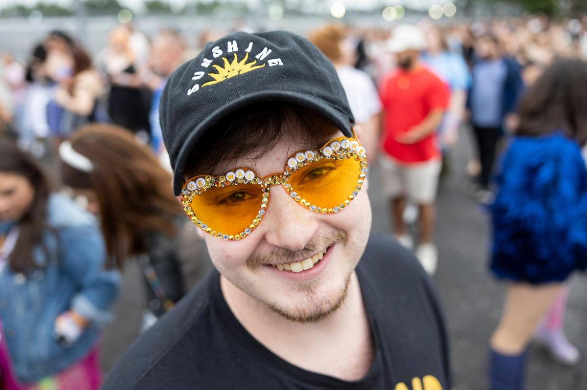 Jimmy Kiene, 26, from Atlanta, Georgia, arrives to Hard Rock Stadium to watch Taylor Swift’s The Eras Tour on Friday, Oct.18, 2024, in Miami Gardens, Fla.