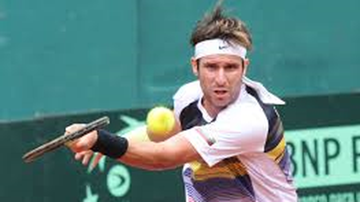 Venezuela (with Jorge Munoz Abreu) moved its Davis Cup matches vs Ecuador Sept. 14-15 to Doral, Fla., for security reasons.