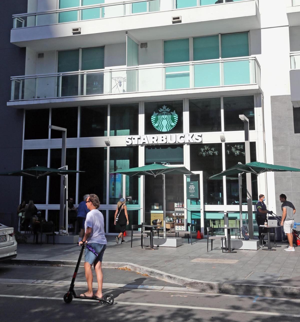 A Starbucks on the ground floor of a residential building in Miami’s Brickell neighborhood opens directly to the sidewalk in pedestrian-friendly fashion under a template set by the city’s 10-year-old Miami 21 zoning code.
